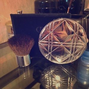 Dior — Diorskin Nude Air Luminizer 001